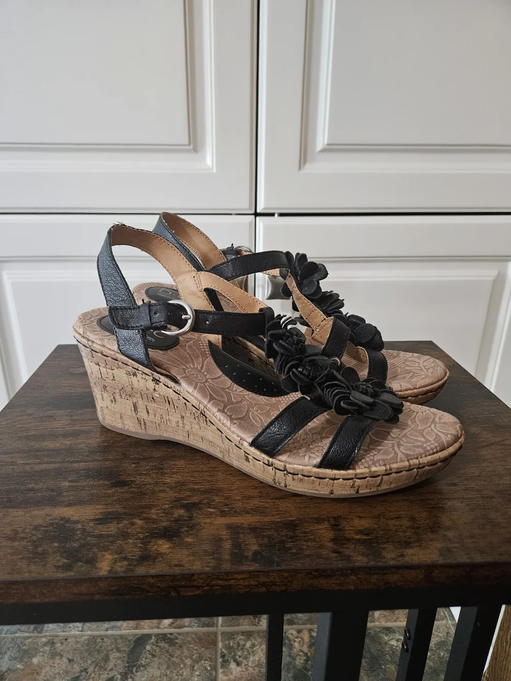 boc Black 3D Floral Cork Wedge Sandals Boho Chic Resortwear Whimsical Fairycore